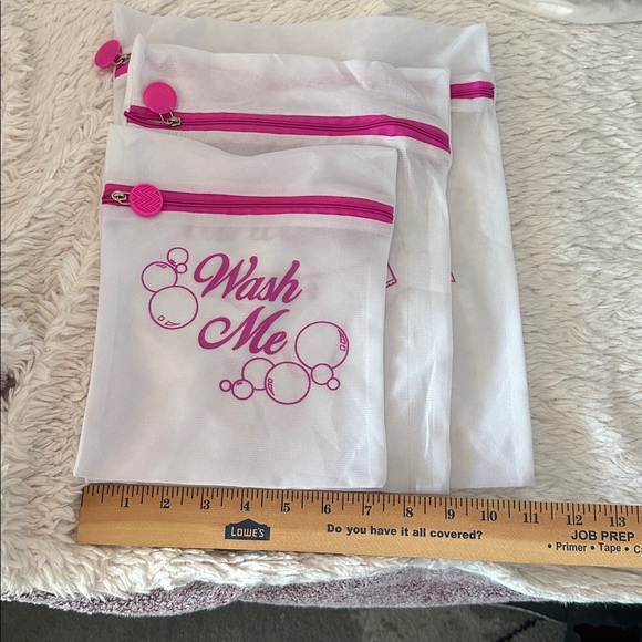 White and Pink 3-Piece Travel Bag Set - Picture 8 of 12